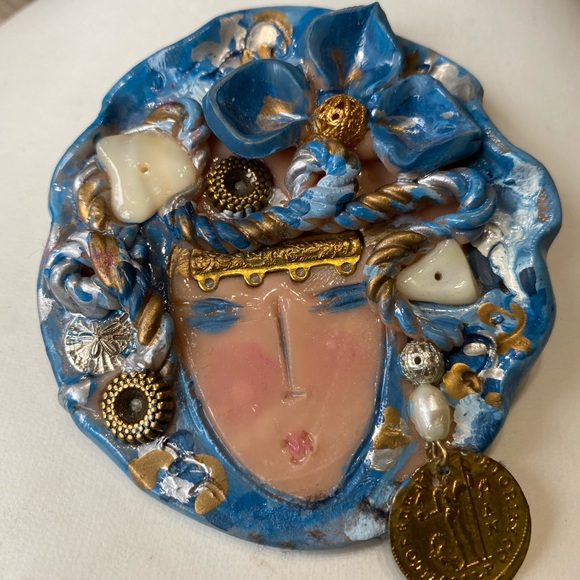 Hand-Made Jeweled Blue Lady Pin - w/ Gold - Picture 5 of 15